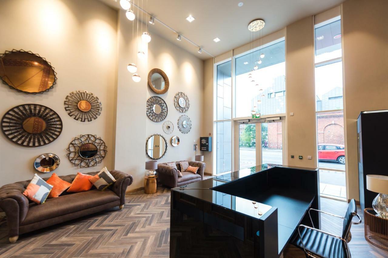 5 Star Brand New City Centre Apartment Belfast Extérieur photo