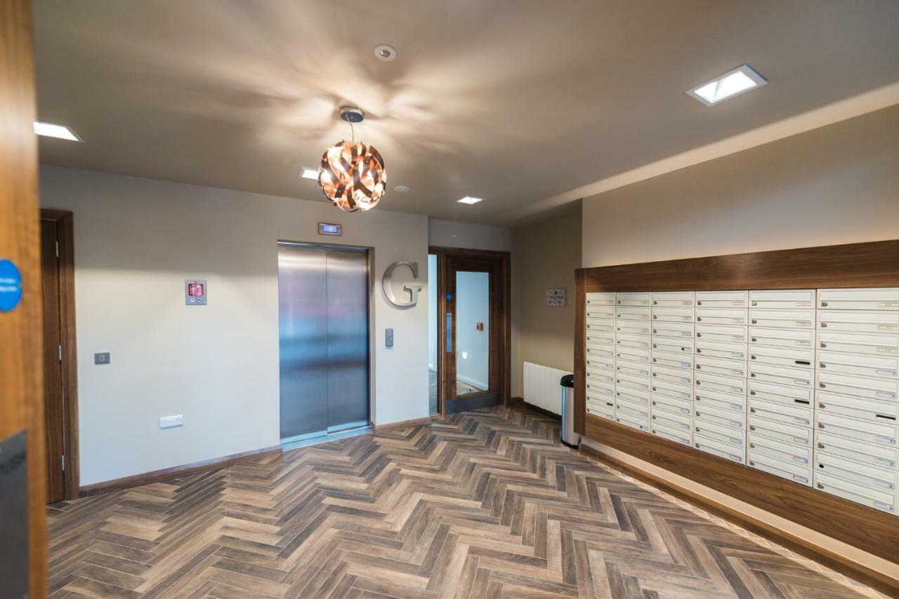 5 Star Brand New City Centre Apartment Belfast Extérieur photo