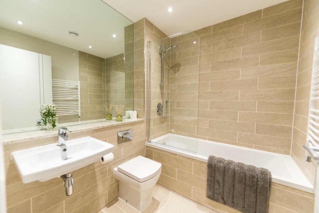 5 Star Brand New City Centre Apartment Belfast Extérieur photo